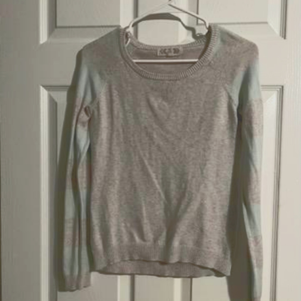 Sweater long sleeve XS size